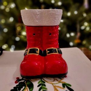Scentsy Warmer Santa Boots Warmer (Down the Chimney)